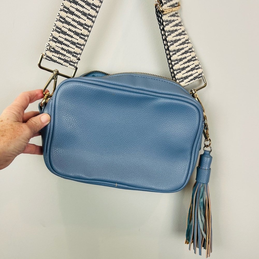 AHDORNED Kelly Blue Pebble Vegan Leather Tassel Crossbody Bag - Picture 7 of 7